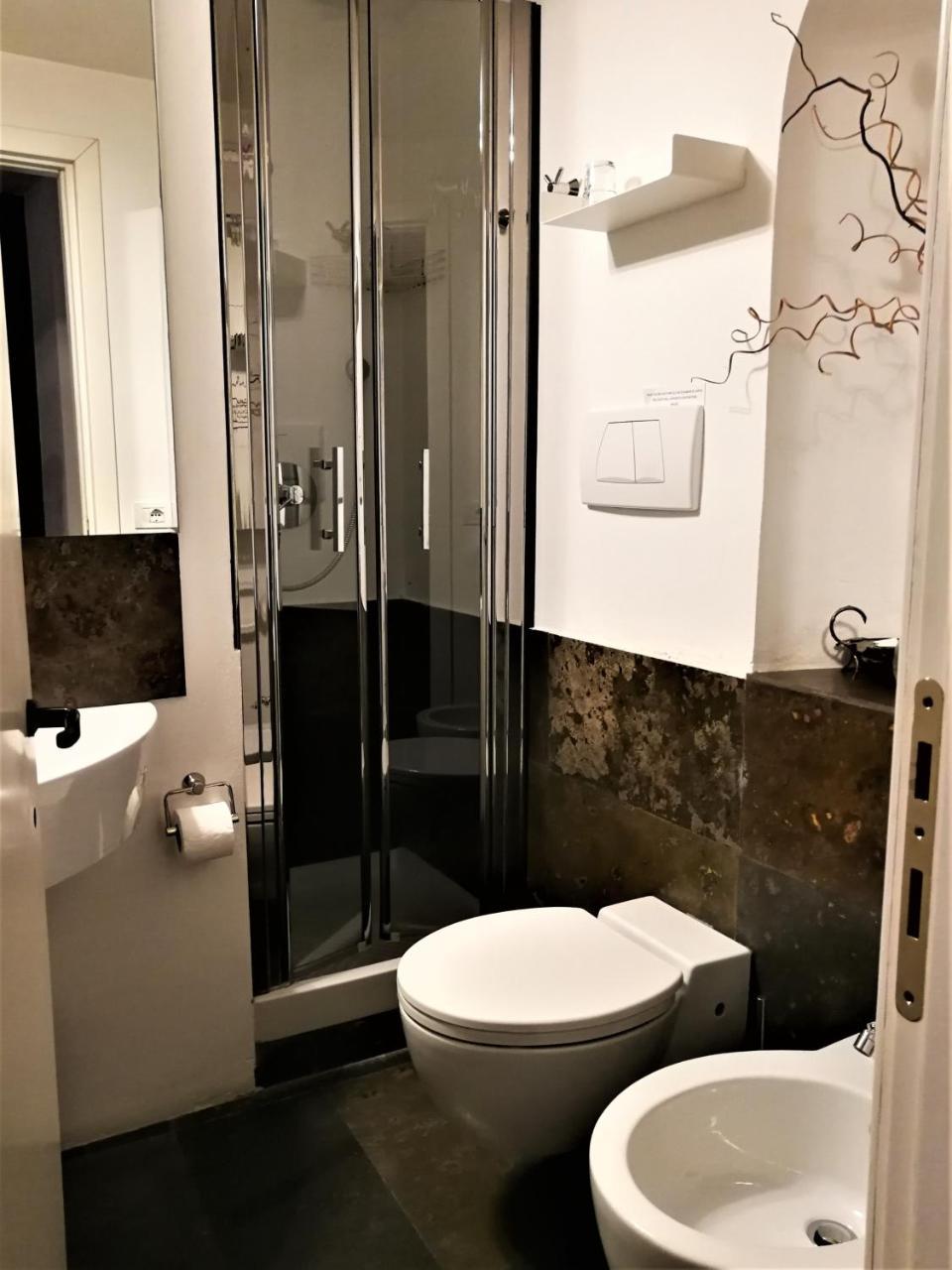 Casa Virgilio In Monti Lägenhet Rom Exteriör bild
